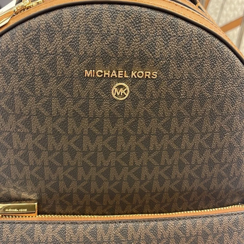 Michael Kors Womens Valerie Medium Logo Backpack 30F2G9VB2B Brown NWT